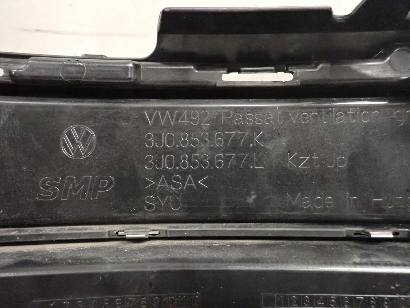 maska rešetka branika VW PASSAT B9 2024- 3J0853677K