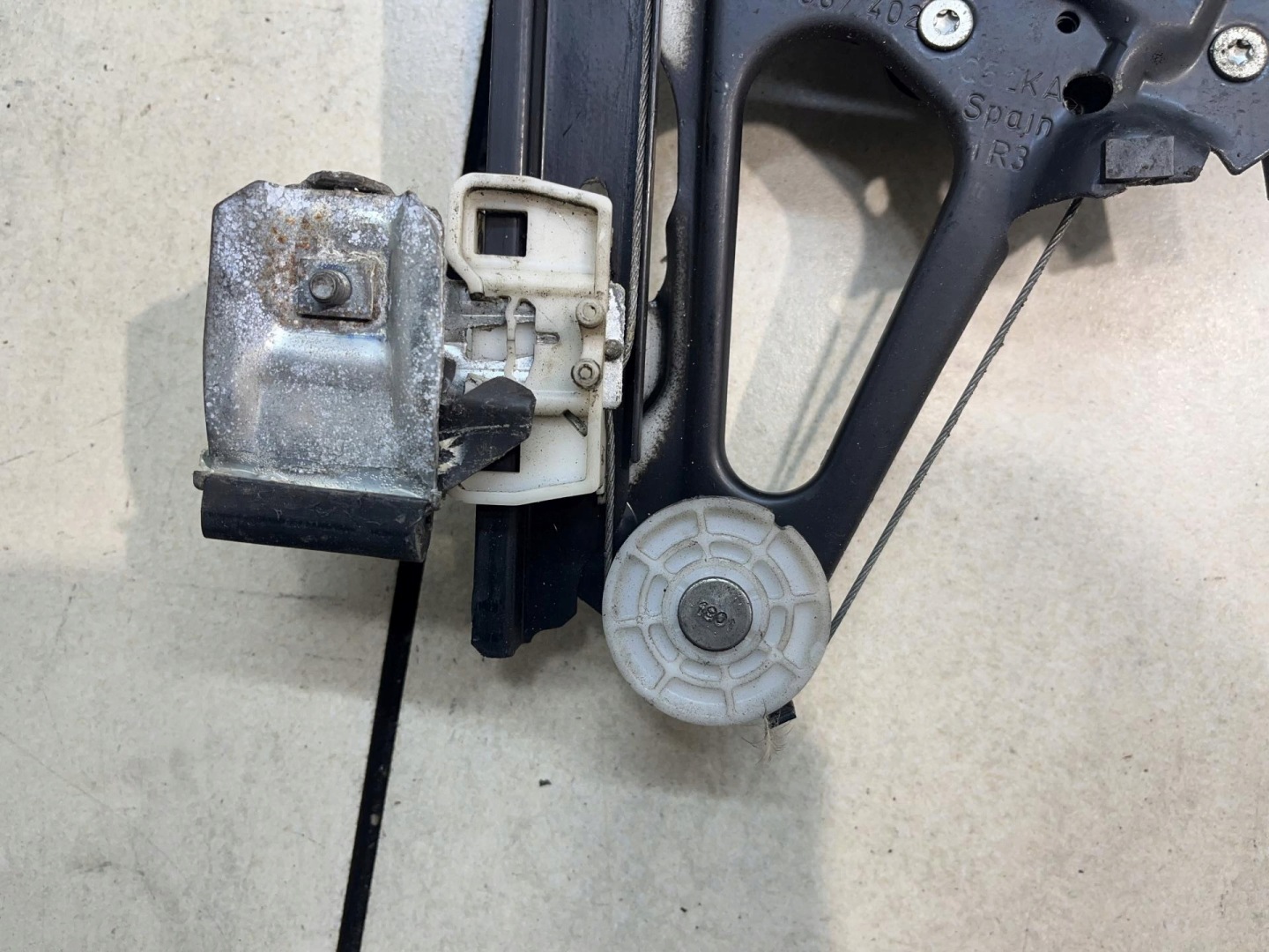 window regulator right front GALAXY 1.9 TDI FL TR37M3959802