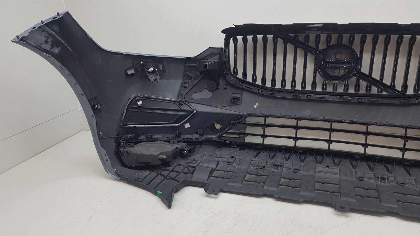 VOLVO XC60 XC 60 2018 - bumper front 31425160