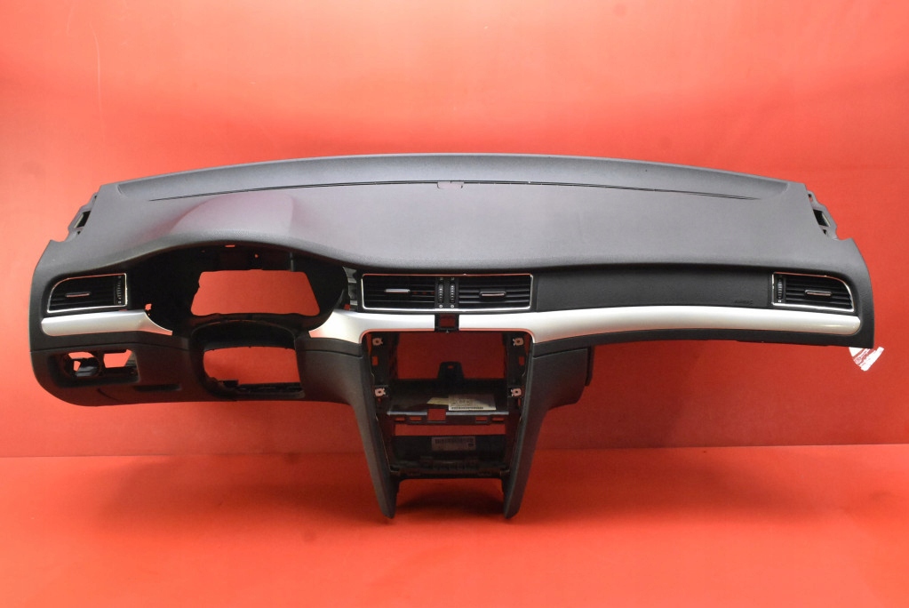 dashboard instrument panel console cockpit airbag EU SKODA SUPERB 2 II 08-13