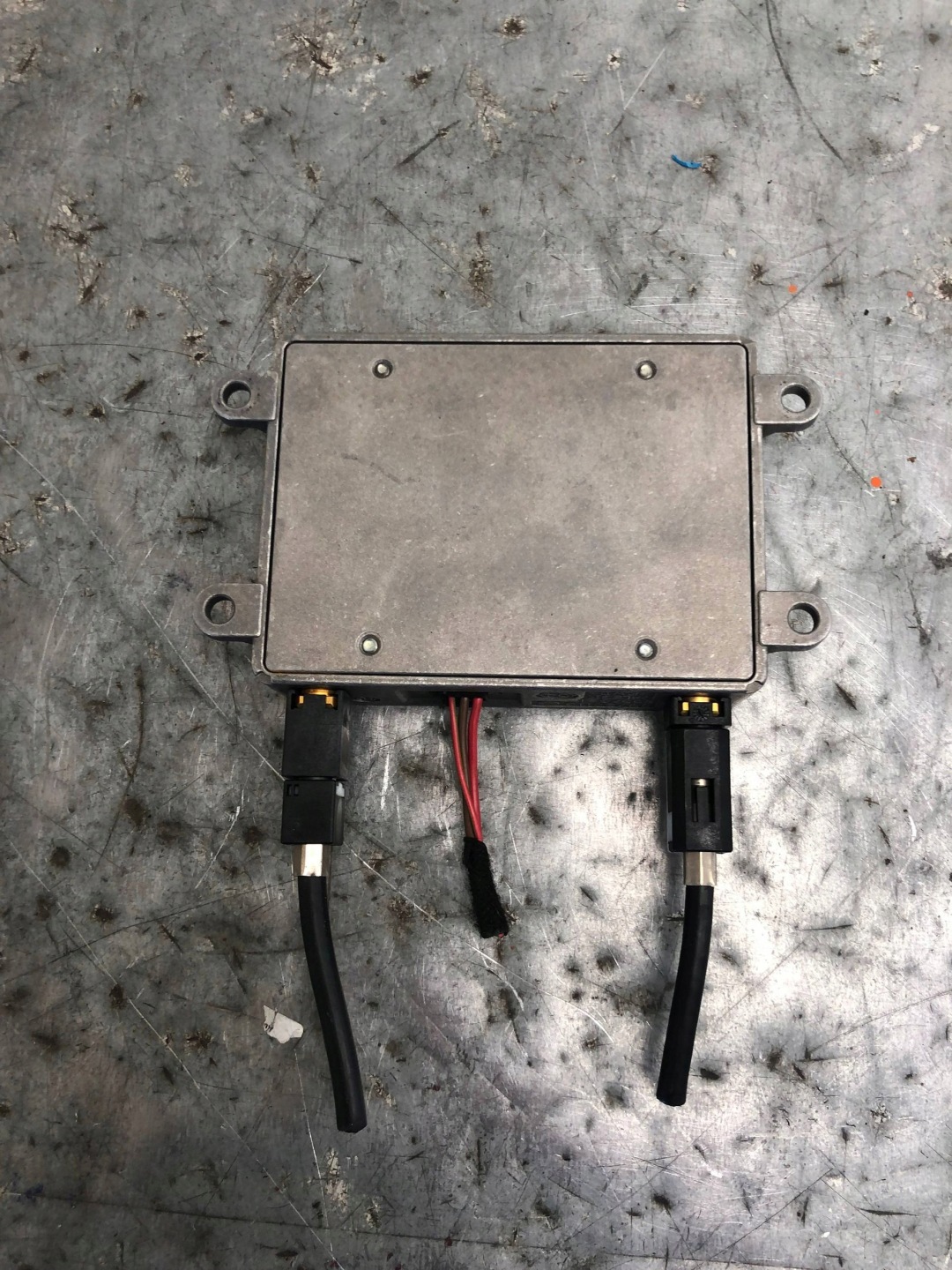 amplifier ANTENY MERCEDES W211 KOMBI 2118200885