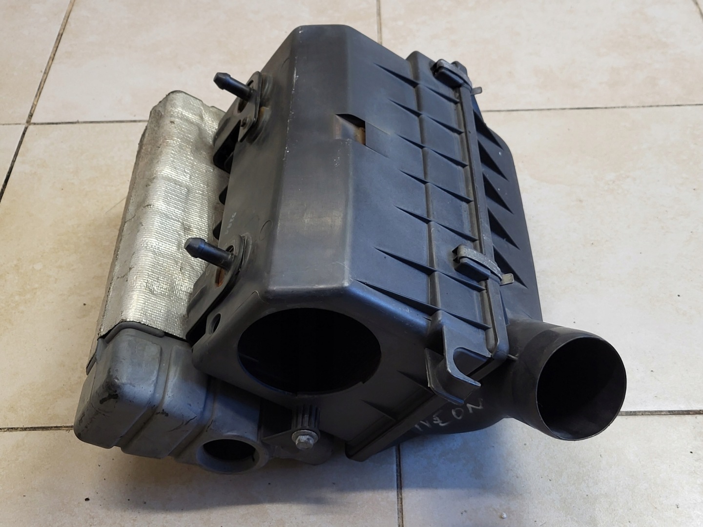 Gehäuse filter luft REZONATOR CHRYSLER NEON OE