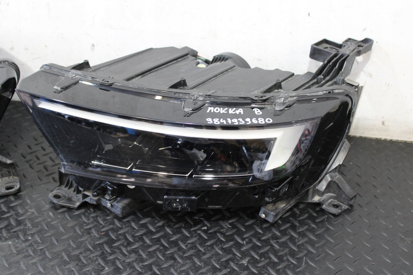 lights front LED OPEL MOKKA B II 2 984793918 9847939680