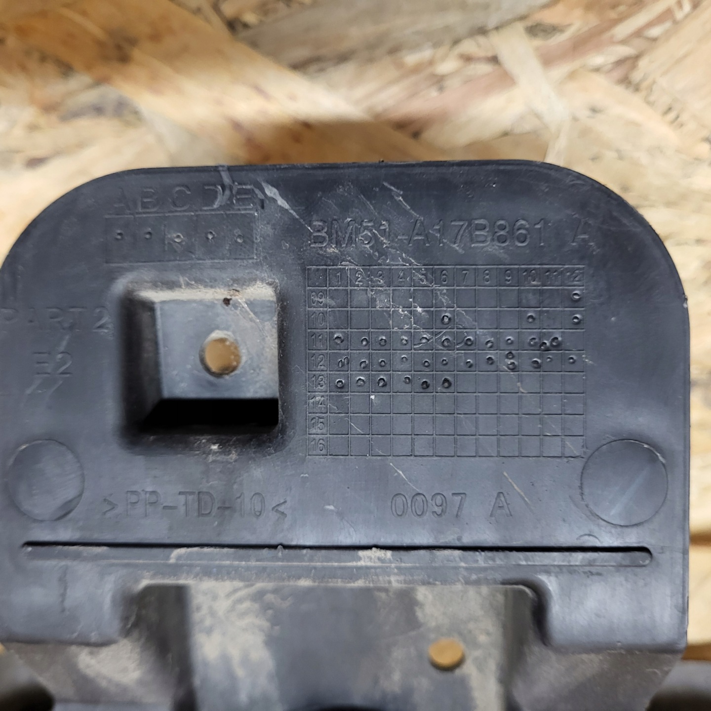 FORD FOCUS MK3 11-18R HB support below bumper rear part