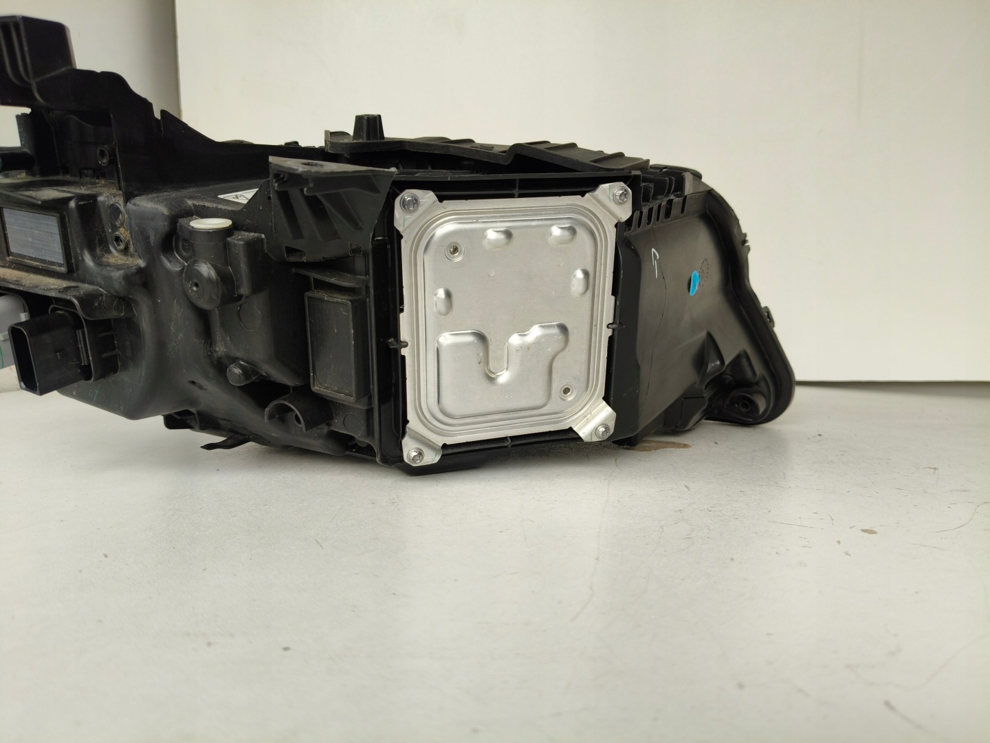light left REFLEKTOR PEUGEOT 308 III 22- FULL LED