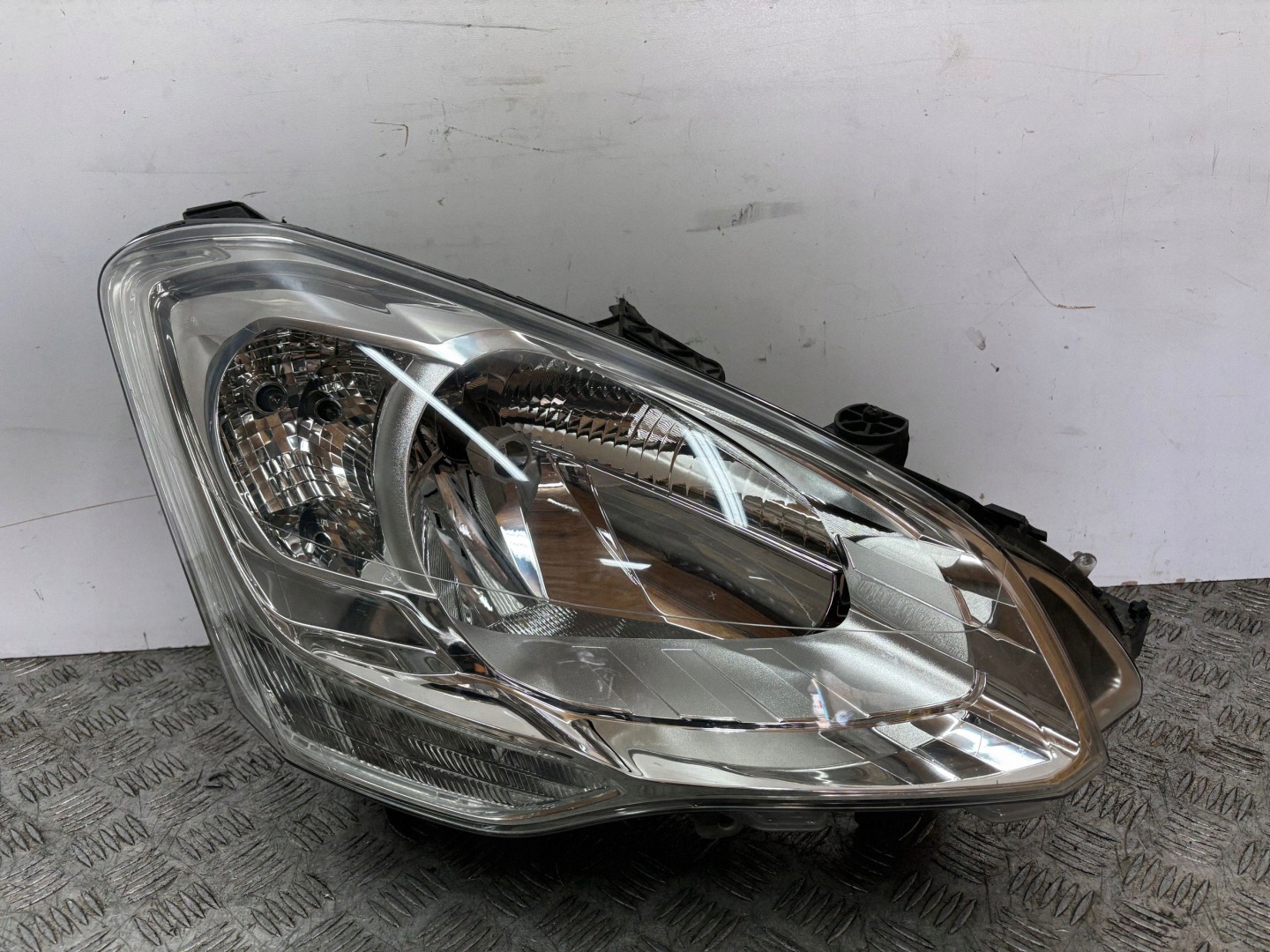 REFLEKTOR light right CITROEN BERLINGO II 08- 9682828180