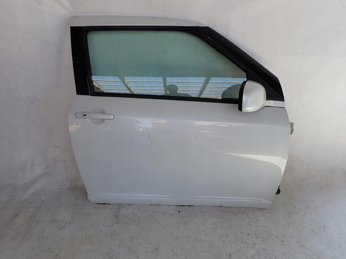 SUZUKI SWIFT III 3 3D 3 door 04-10 door front front right