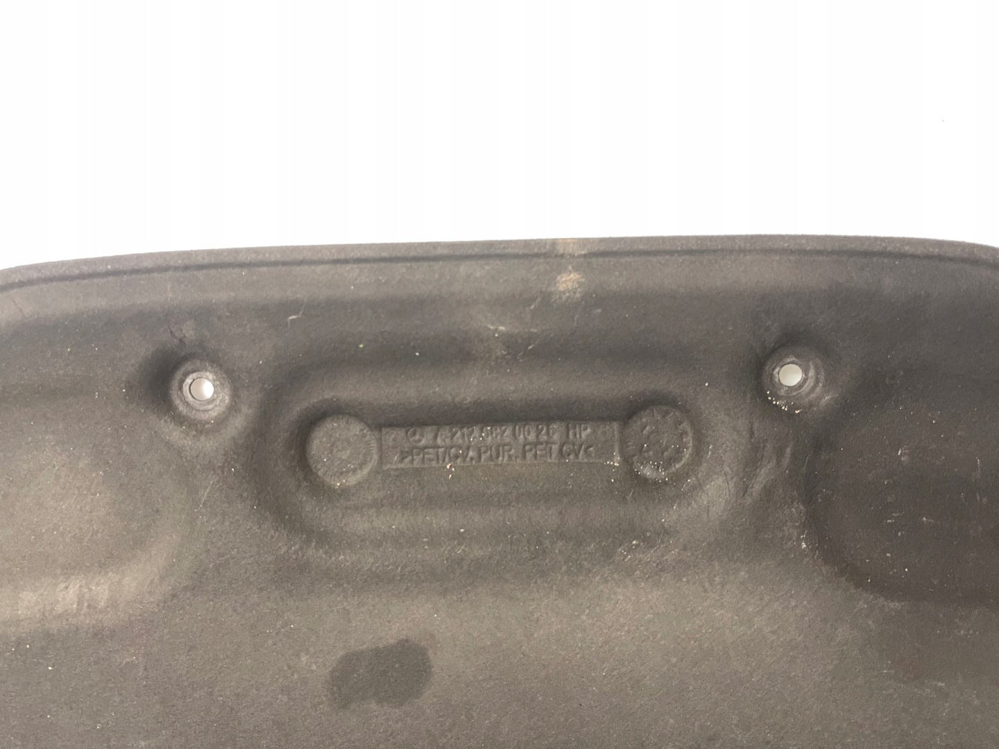 MERCEDES E-KLASA W212 Insonorisation du capot A2126820026