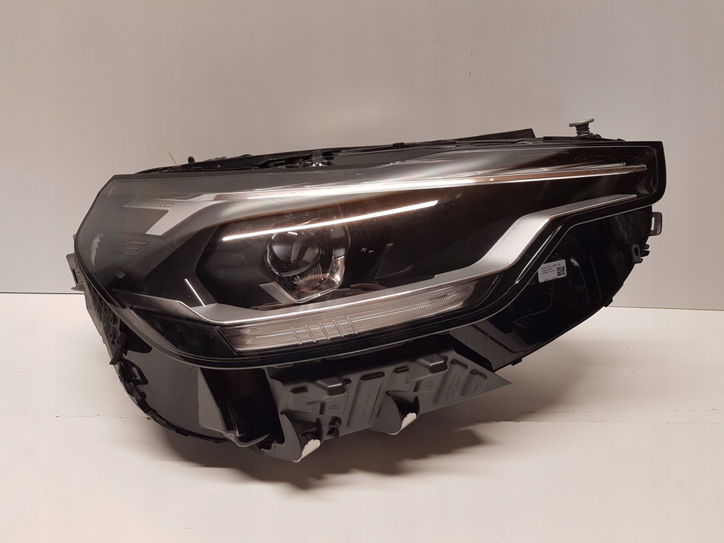 light front right BMW G42 FULL LED 5A320E6