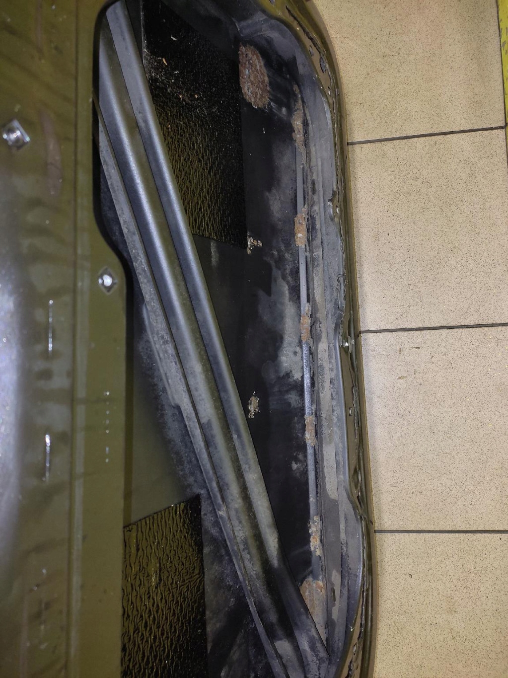 VW PASSAT B6 door left front