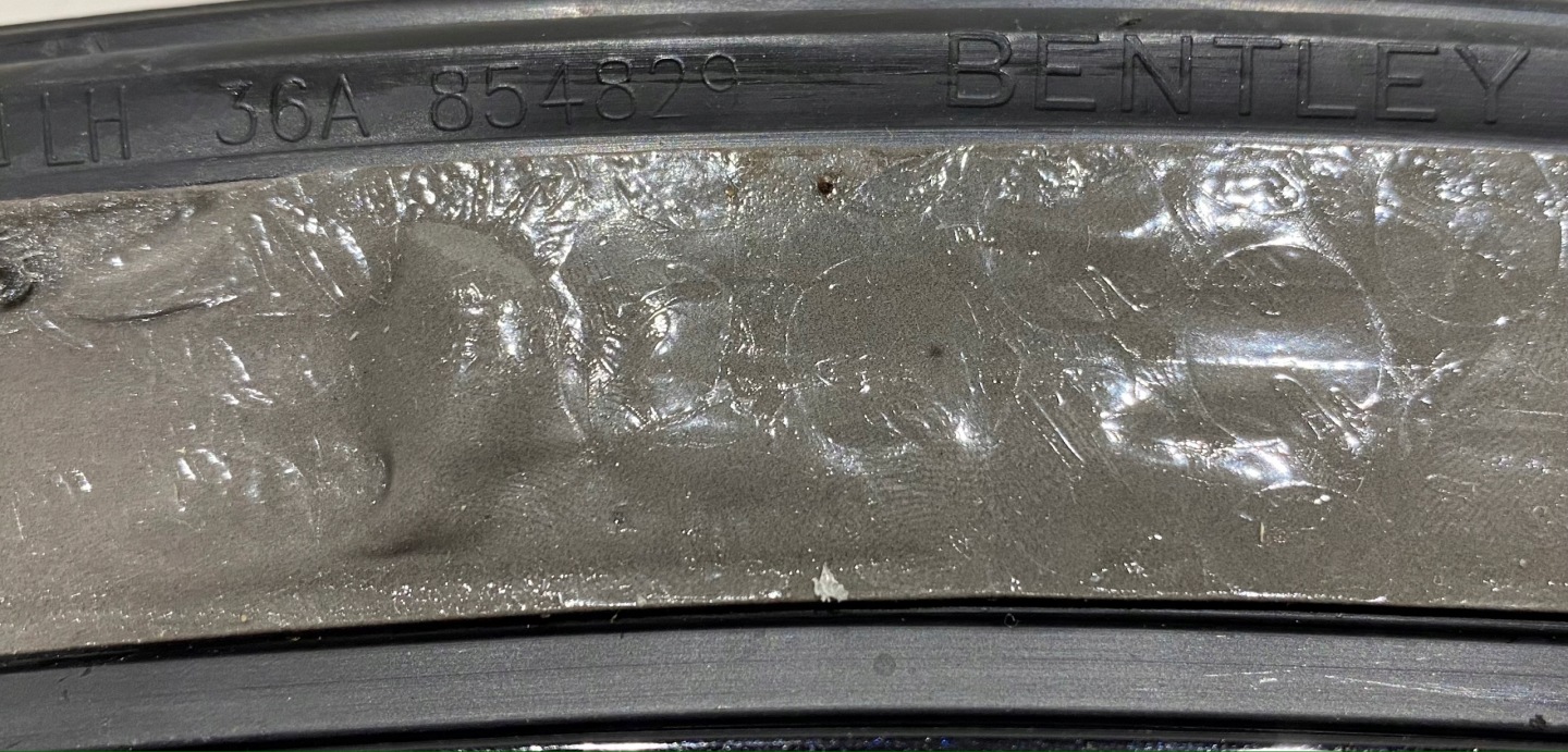 BENTLEY BENTAYGA sinistra modanatura parafango 36A854819