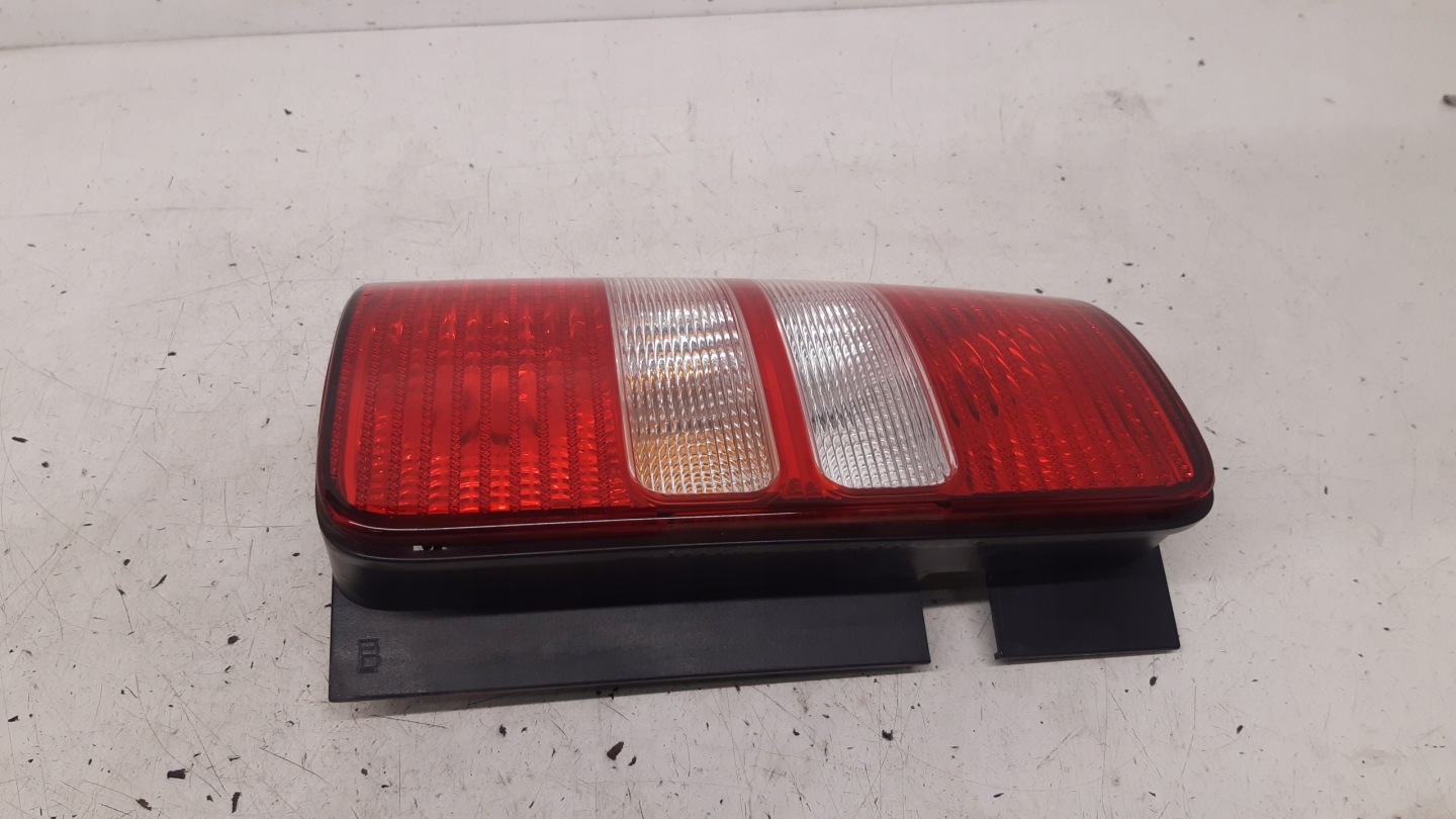 light left rear part 2K5945095C VW Caddy