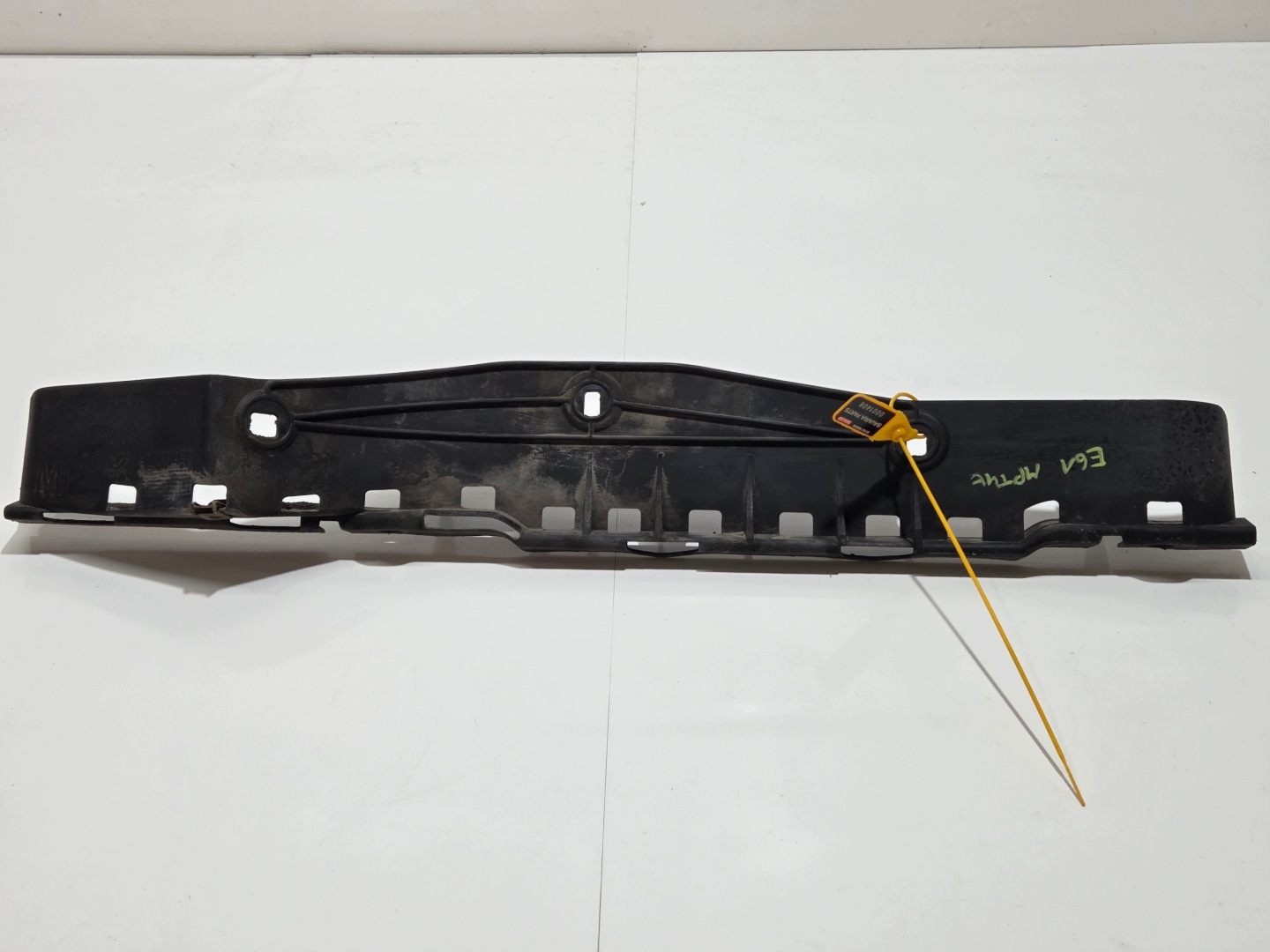 PROWADNICA paraurti posteriore BMW E60 E61 M PAKIET 7897144