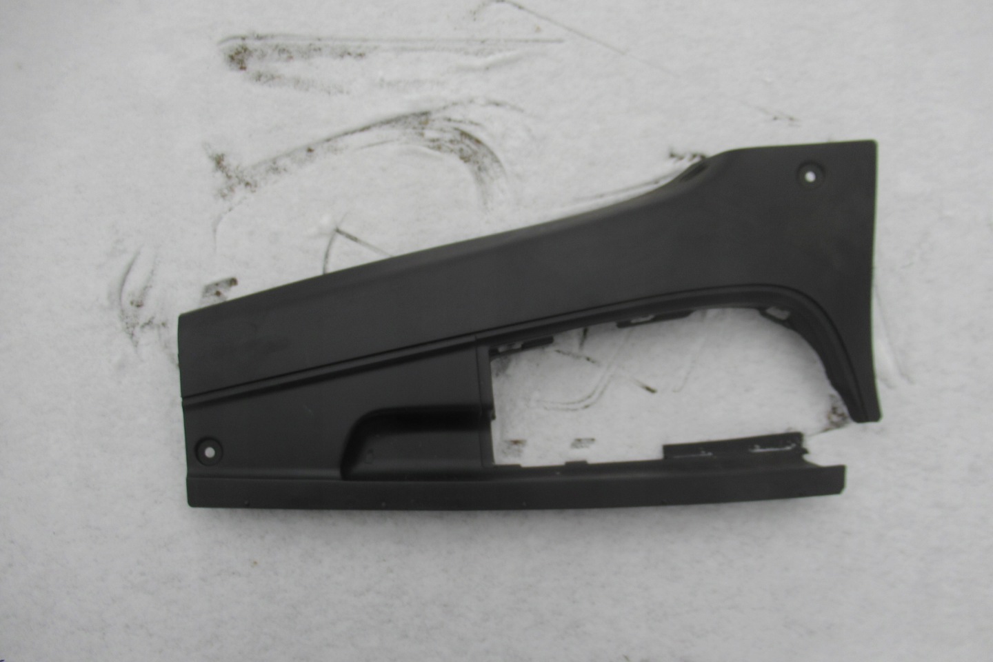 PORSCHE CAYENNE 09 cover under the window left 7L5806583