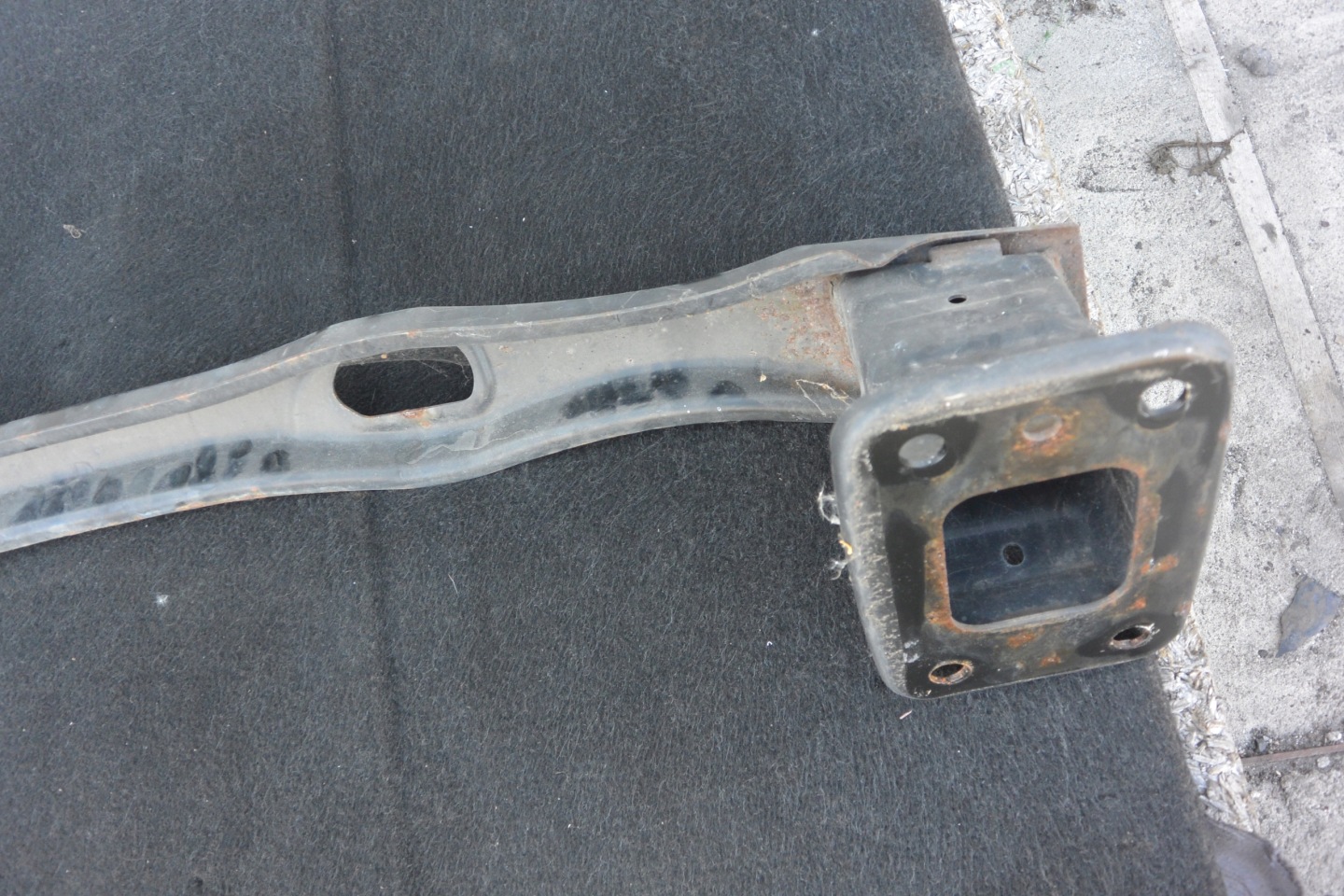 pillar rear. bumper support BMW X5 E70 LIFT
