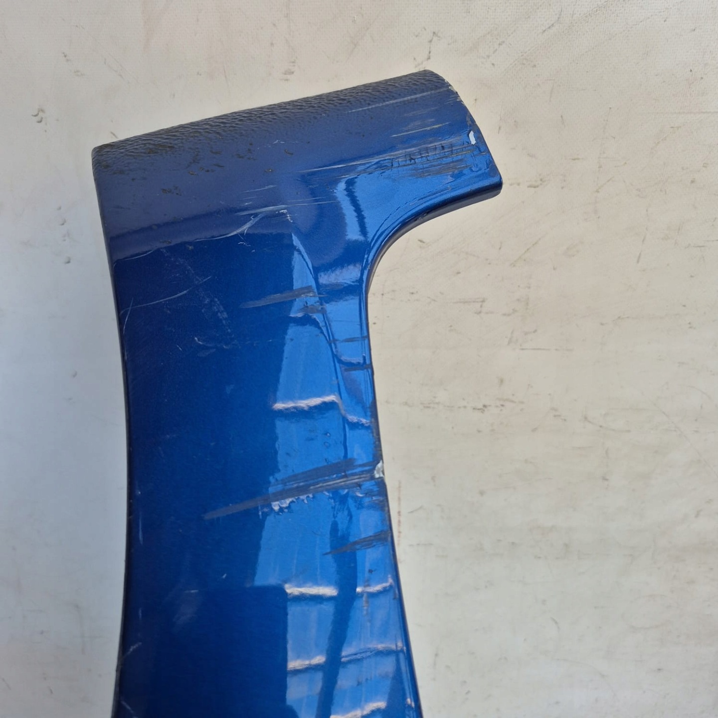 TOYOTA AURIS and 1 LIFT 09-13 fender front front right