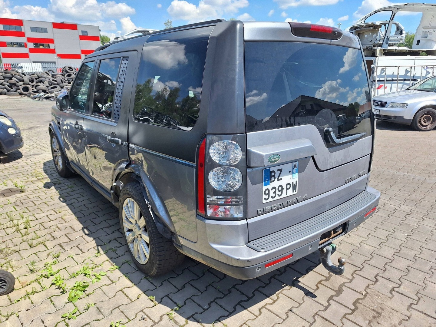 Land Rover Discovery 4 IV LR4 L319 BURTA lower trunk door boot 949 GREY