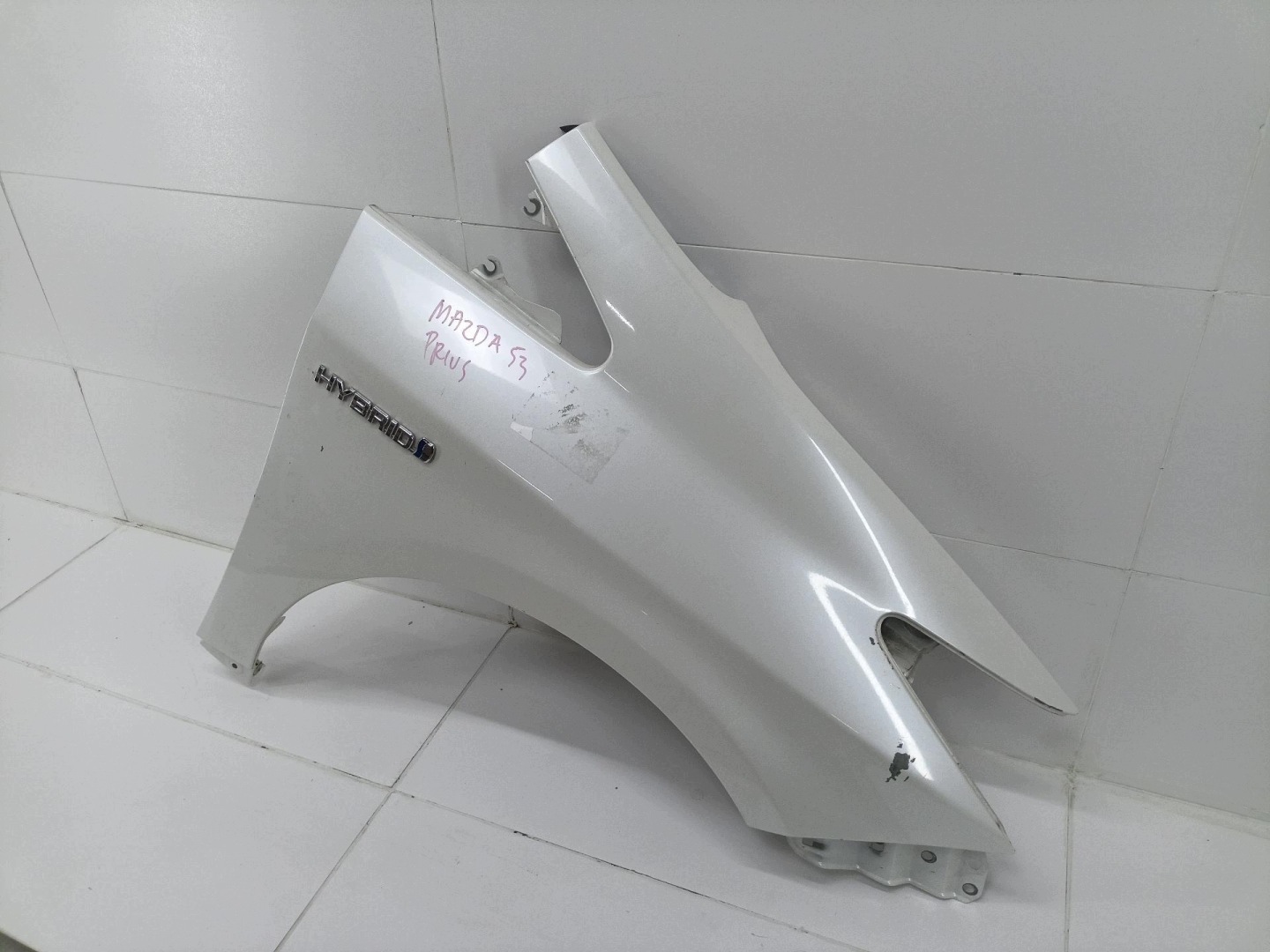fender front right side Toyota Prius 3 XW30 ZVW30 2011