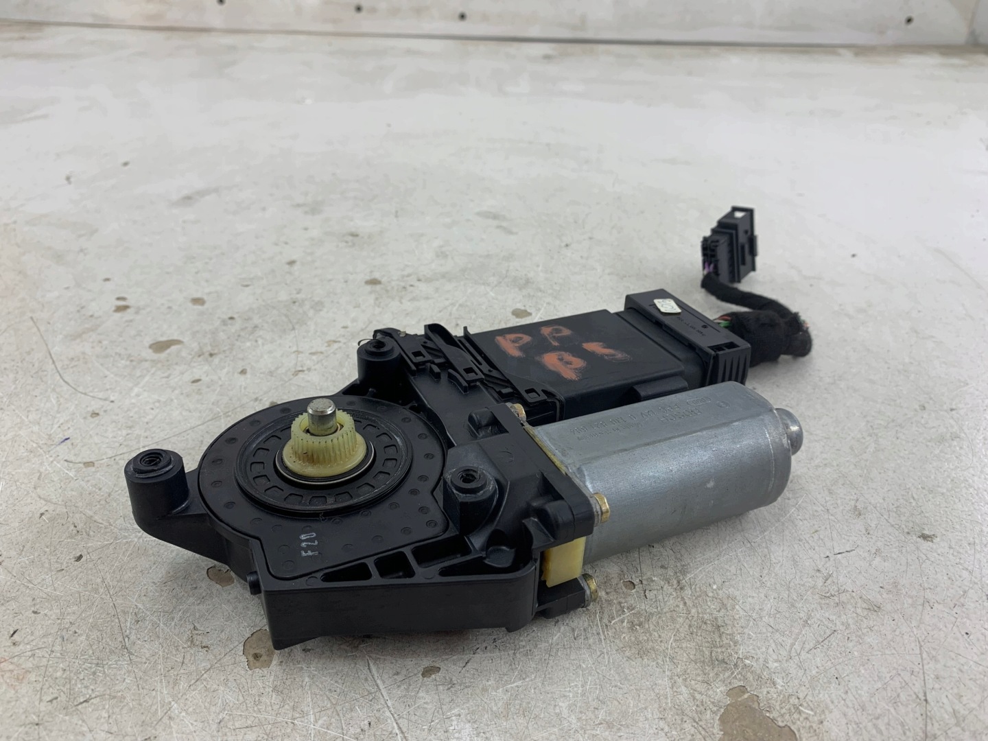 VW PASSAT B5 LIFT mini motor windows right front 0130821694