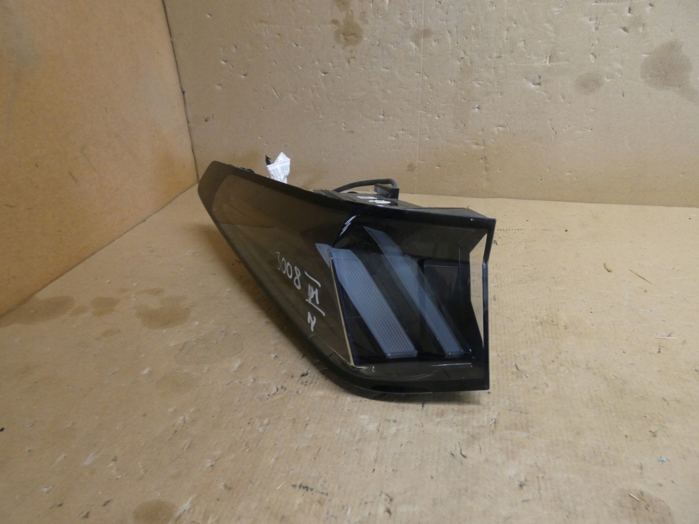 light rear part left PEUGEOT 3008 III 24- EV 9840202680