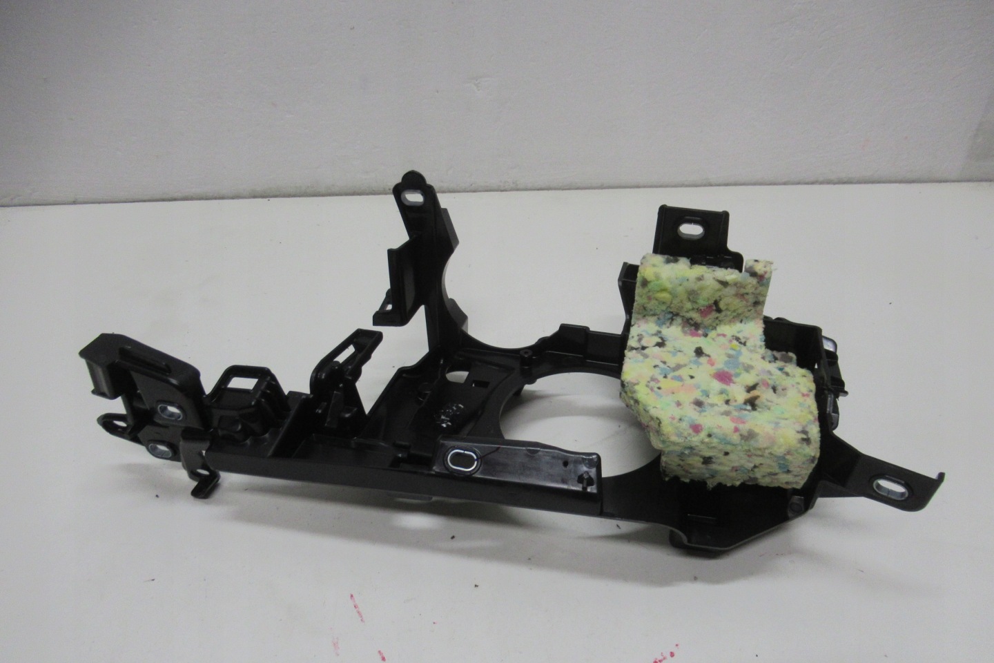 BMW 4 F36 17R console POLKI boot right