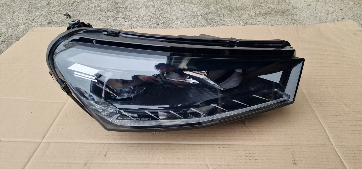 Skoda Fabia 4 IV light right full led crystal lighting