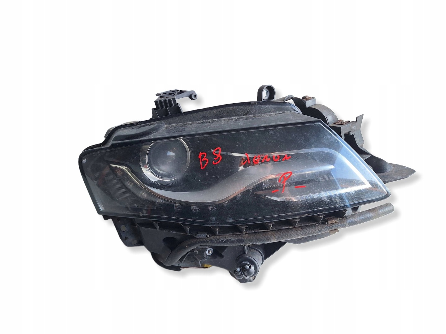 AUDI A4 B8 8K 08-11 light right XENON UK-ANGLIK 8K0941004D
