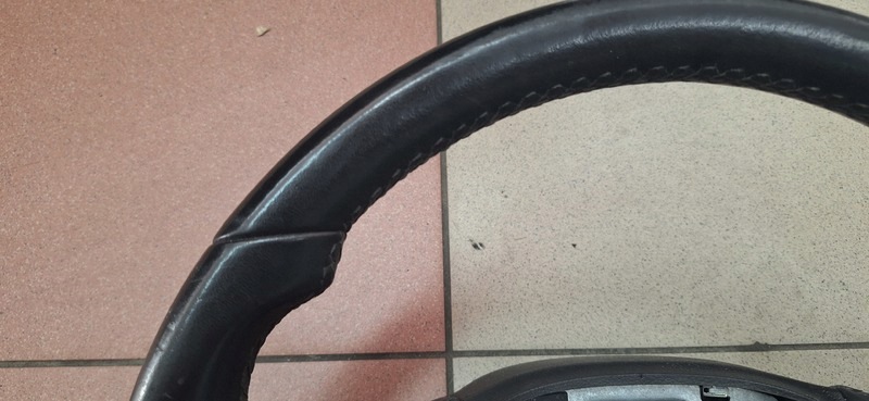 volan kožna MULTIFUNKCYJNA OPEL ASTRA J 13305818