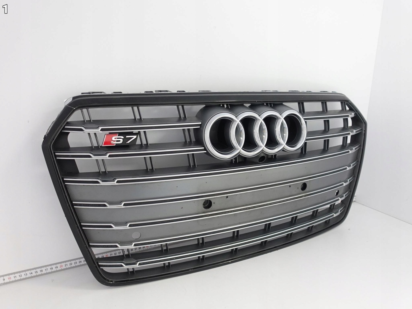 AUDI S7 4G8 C7 LIFT 14-18 grill grille grid W bumper