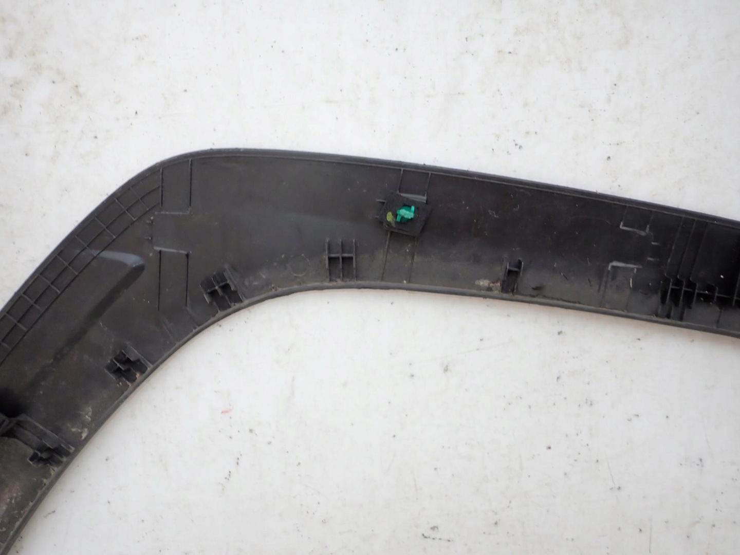 HYUNDAI TUCSON IV 4 20-> moulding cap left front