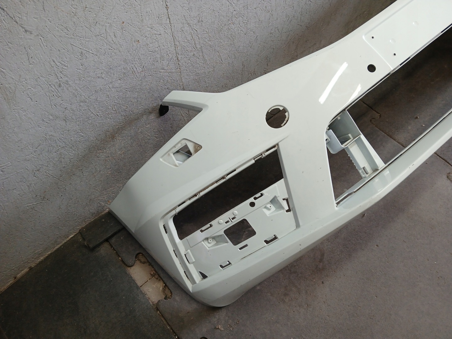 bumper front SKODA OCTAVIA III 3 RS LIFT 17- 5E
