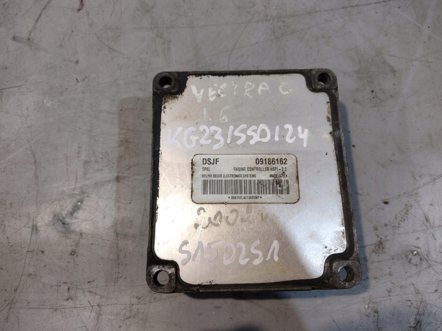 control unit of the engine Opel Vectra C 09186162 DSJF