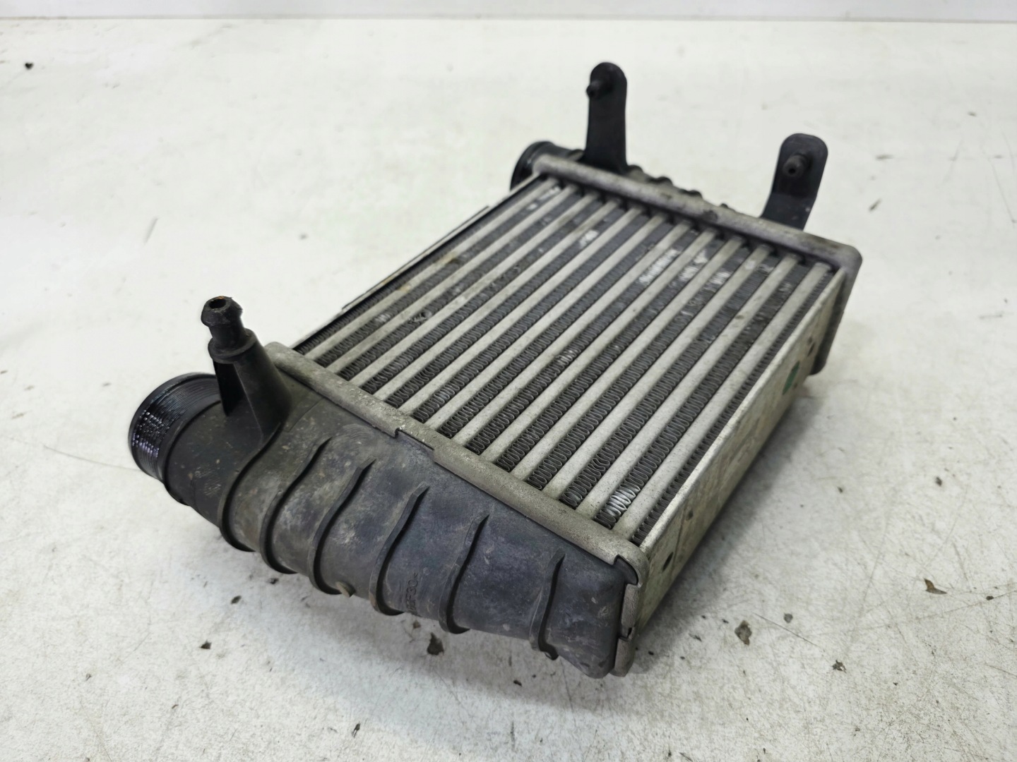 radiator air intercooler right AUDI A4 B7 2.0 TFSI 8E0145806M