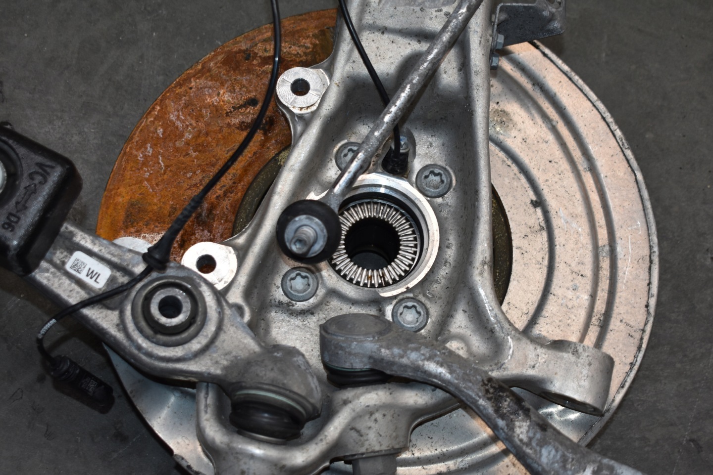IDEALNE sususpension front front left BMW G07 G05 G06 1
