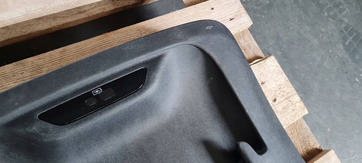 Chrysler Pacifica 2022 cover PLECY seat side front 5SX21TRMA