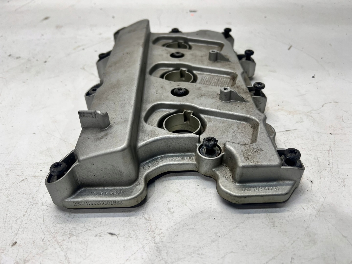 Abdeckung der Ventile rechts AUDI A6 C7 A7 Q7 3.0 TFSI 06E103472Q