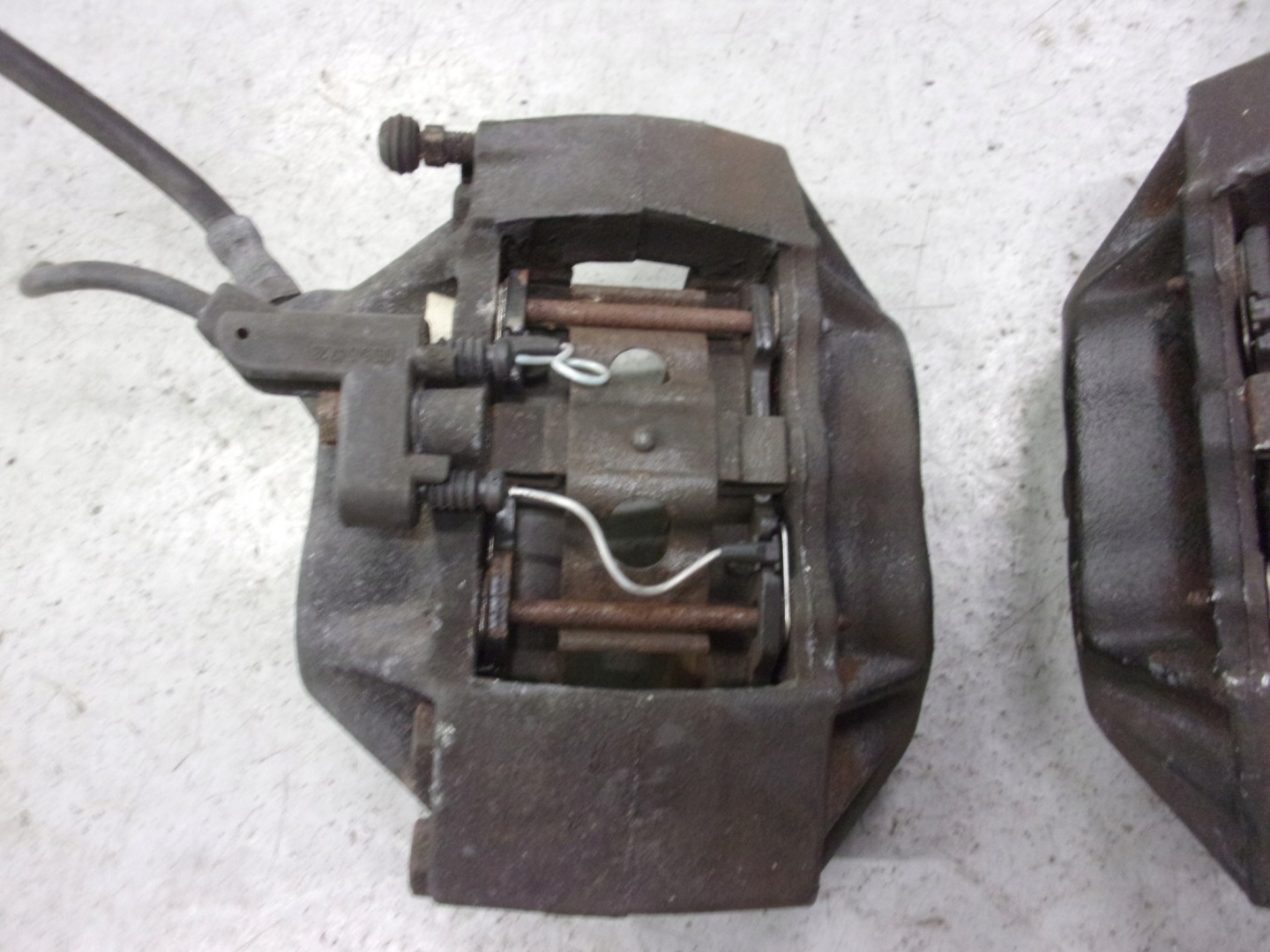 MERCEDES R129 SL 500 calipers HAMULCE front 1294200083
