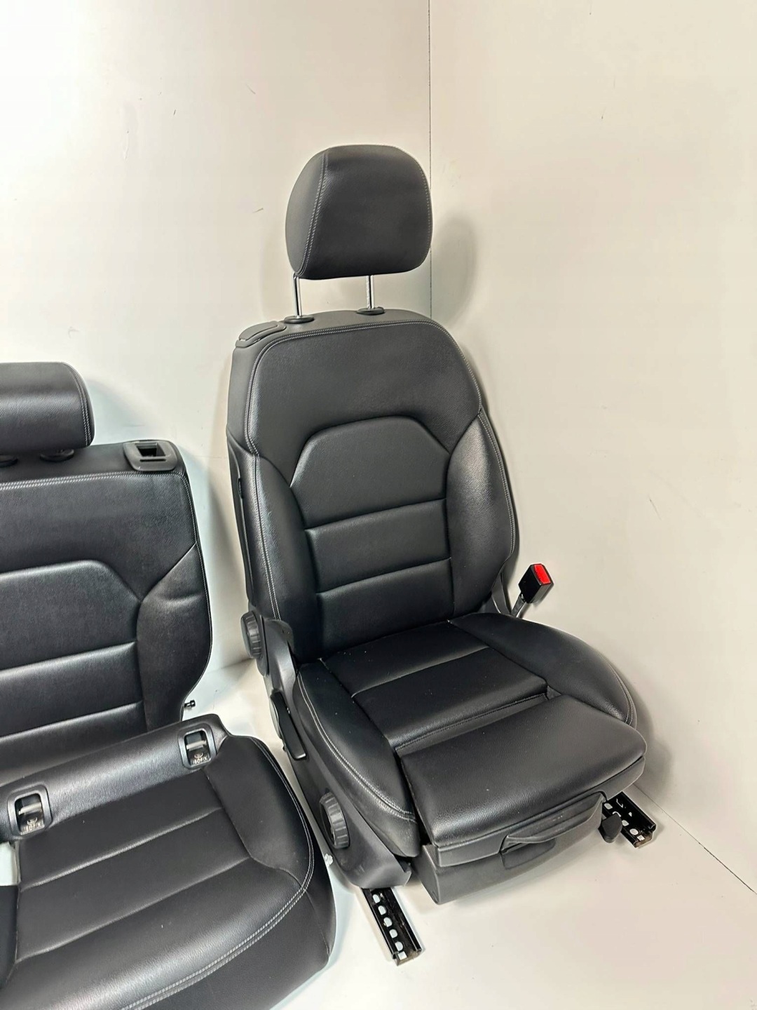 Mercedes-Benz GLA W156 2017 Sitze / Sitz / Komplet