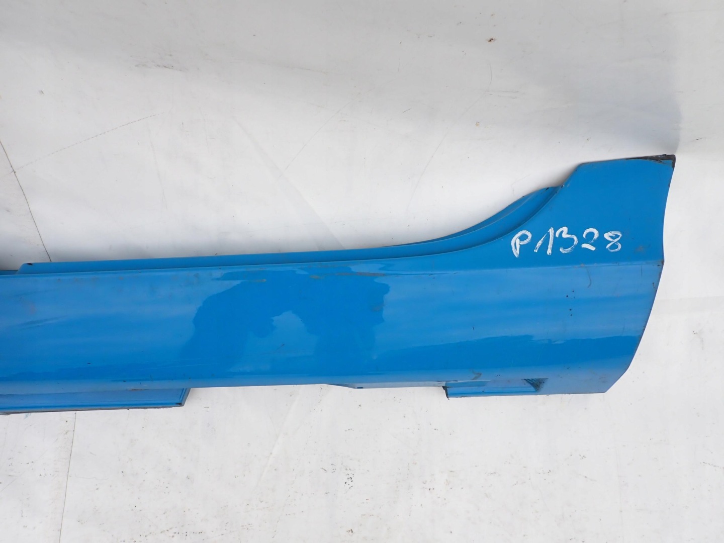 VOLVO V40 12-> threshold left moulding threshold left