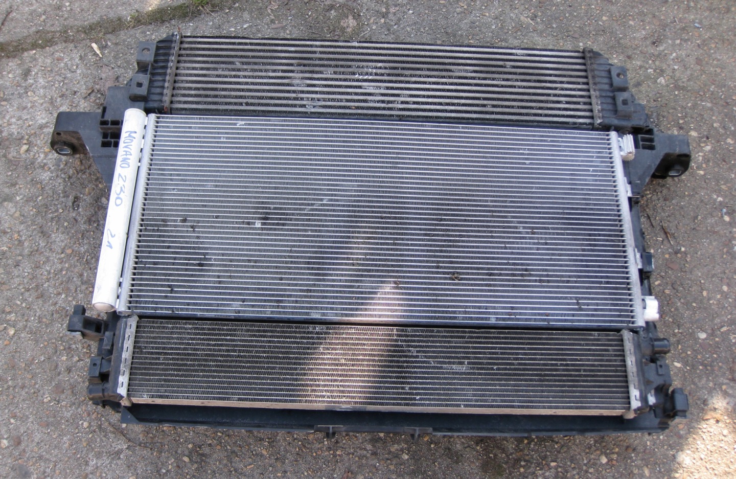 RENAULT MASTER III OPEL MOVANO 2.3 DCI Radiatore / Raffreddatore completa VENTOLI