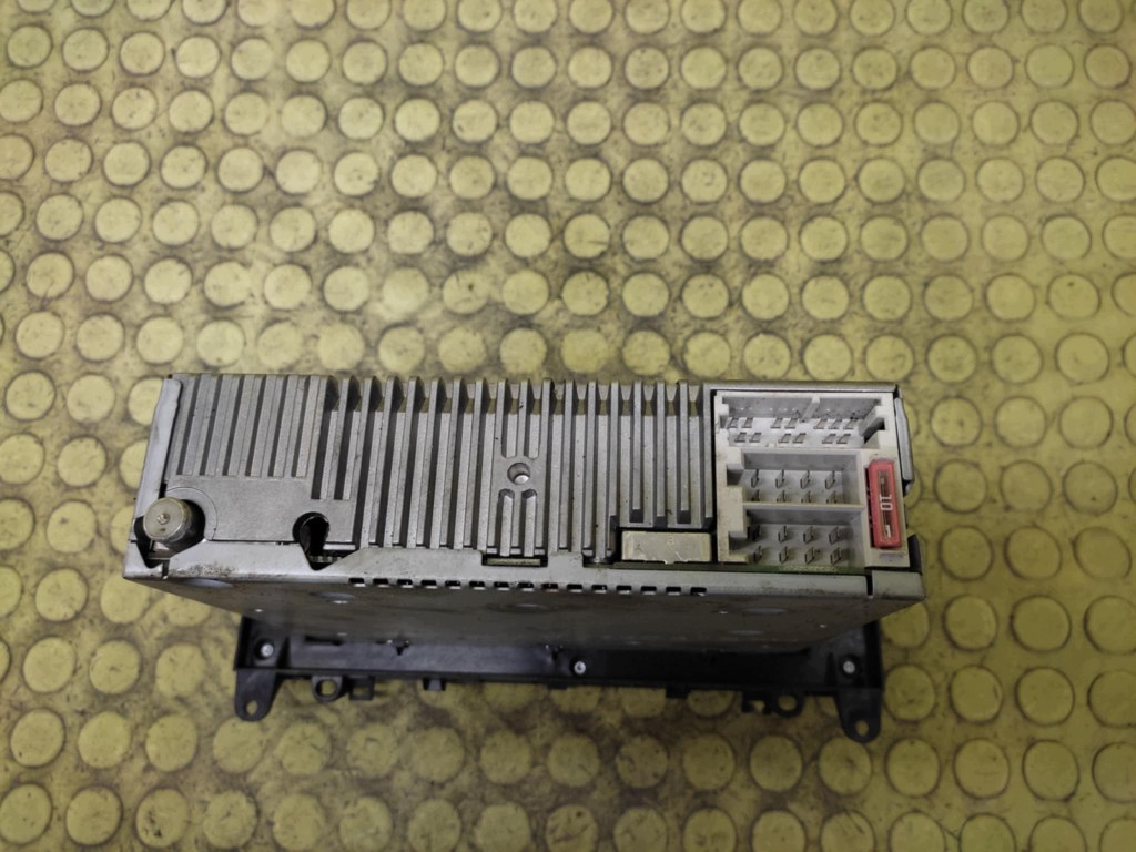 MERCEDES B class W245 RADIO A1698200286