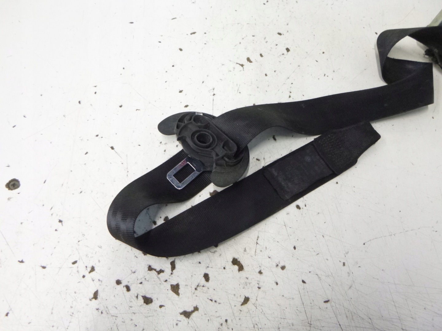 tension belt safety left front VW Golf V 3D 2006r. 602213900