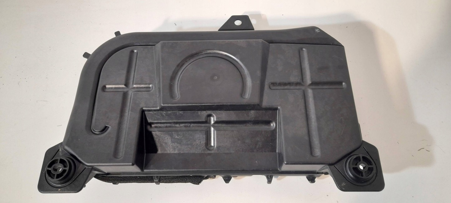 Mazda 3 BK Subwoofer Bose speaker niskotonowy B33D66960 (17)