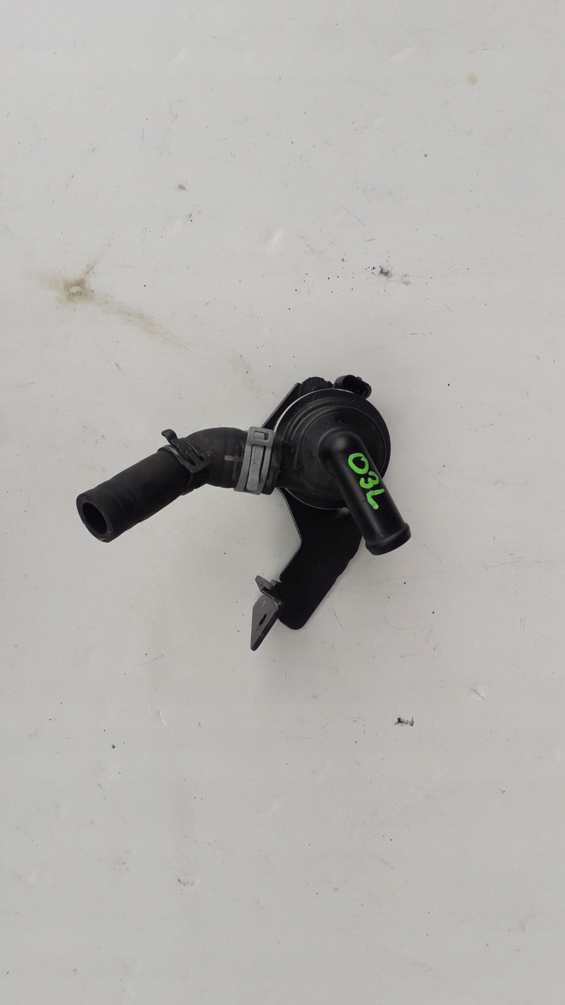 VW AUDI supplementary water pump 03L965561A