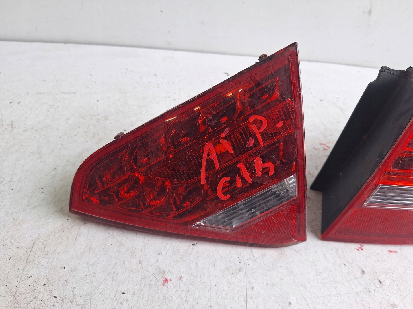 AUDI A5 8T COUPE CABRIO 08-12 light right rear part 8T0945096D