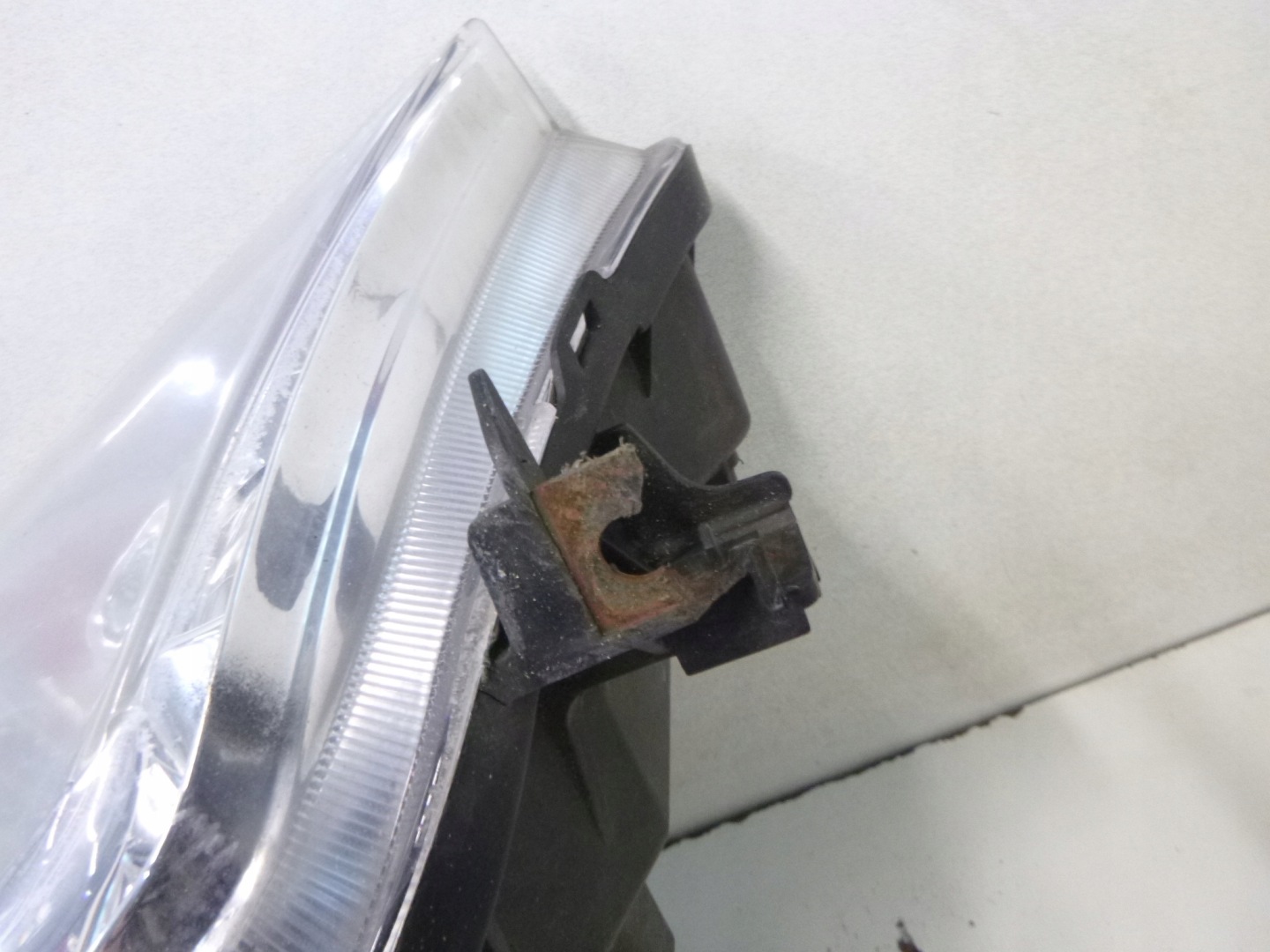 light front Mazda 323F BJ 2001