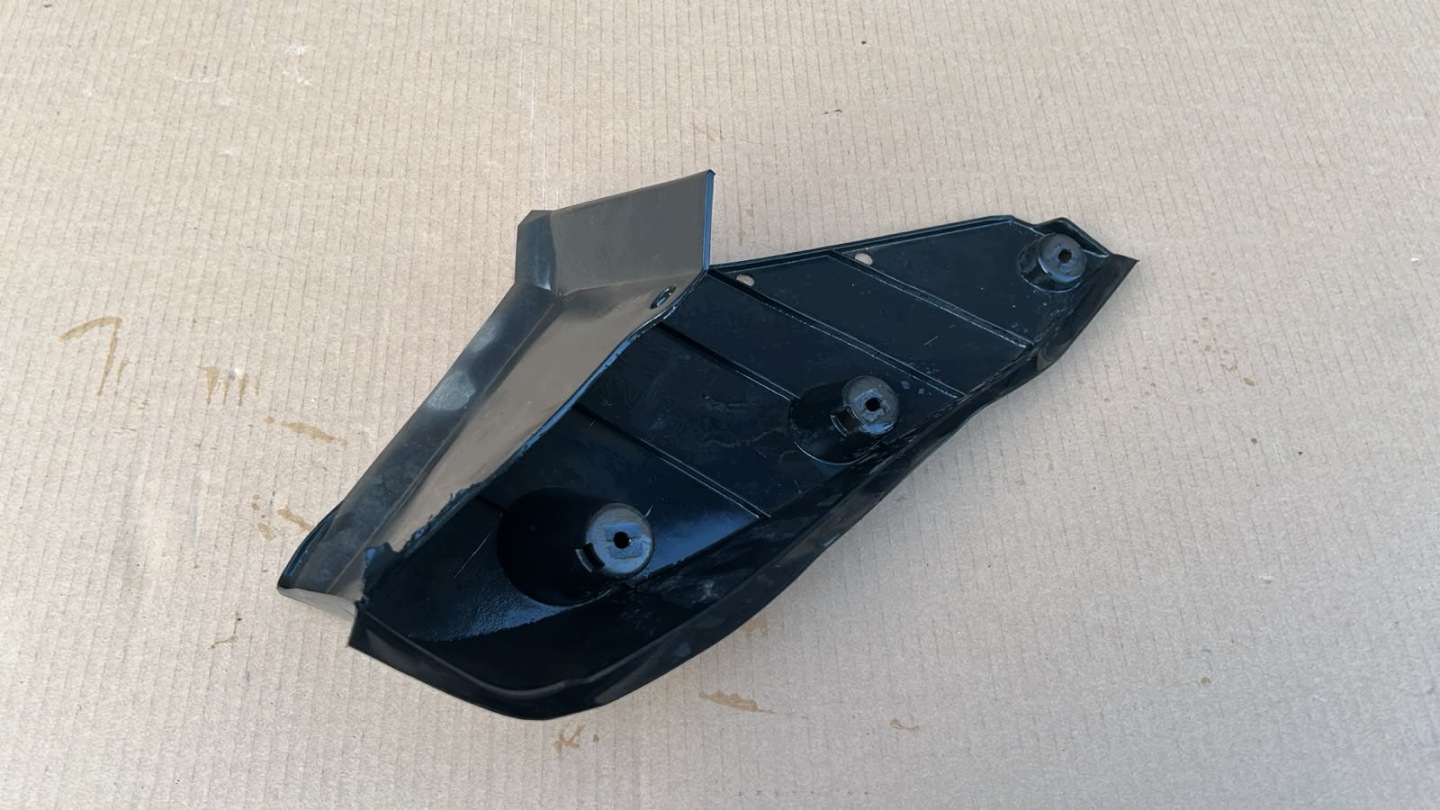 support console of a bumper right front front TOYOTA LAND CRUISER PRADO 24