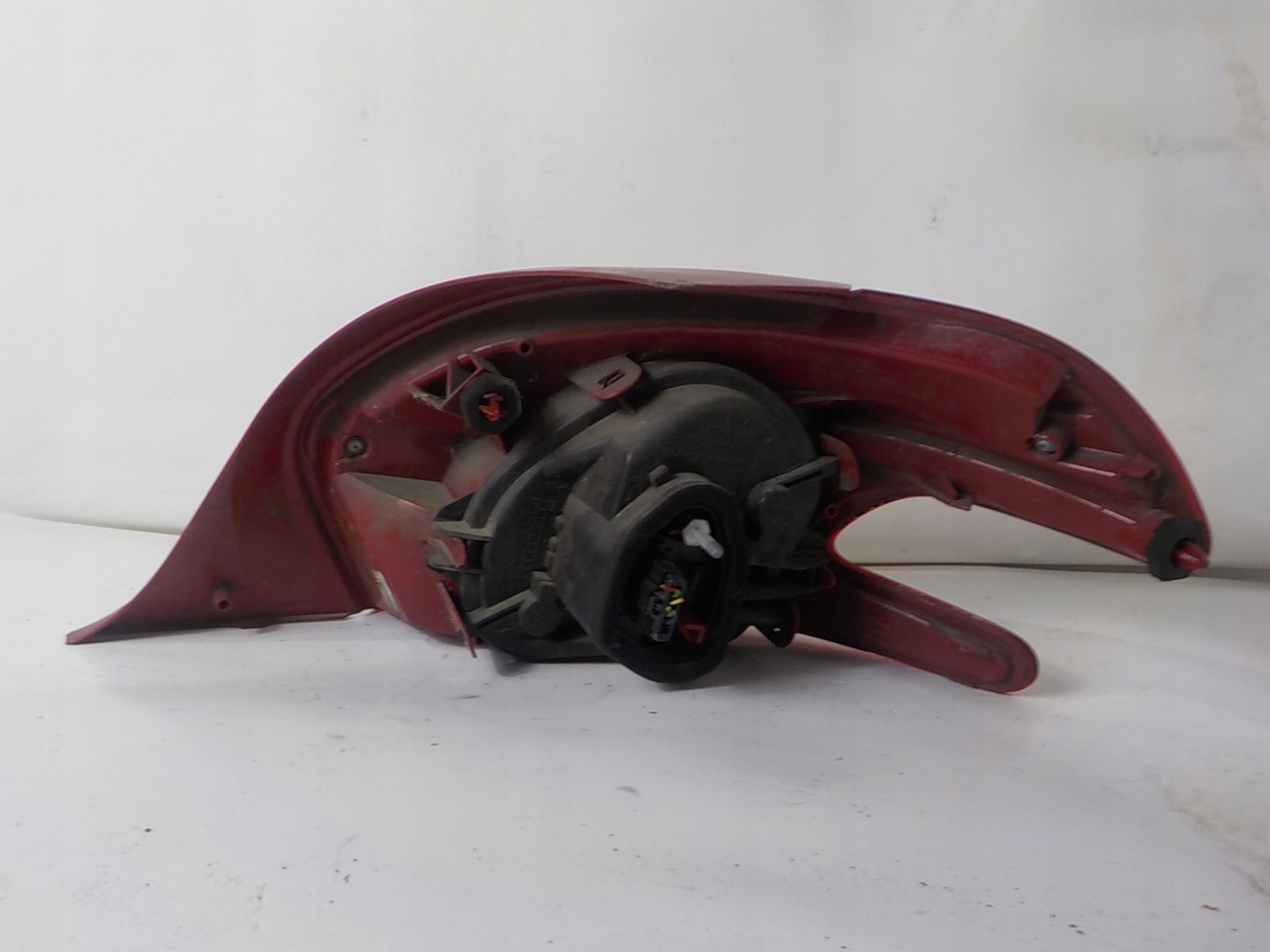 PEUGEOT 208 light left rear left rear part