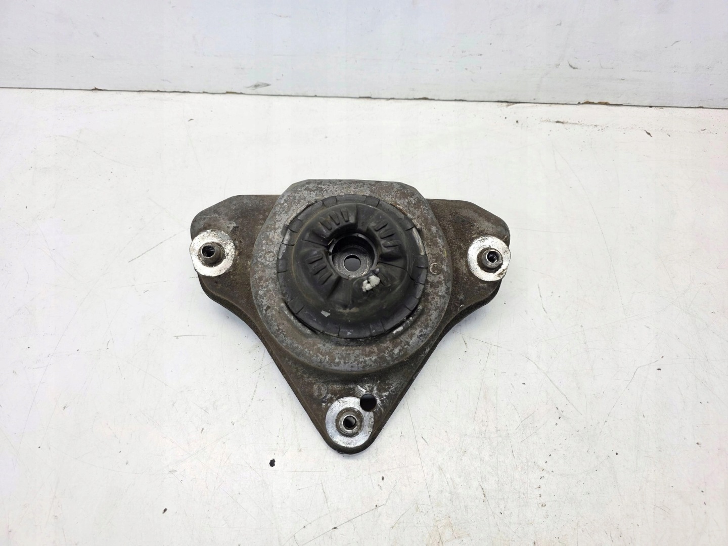 halter oben des stoßdämpfers AUDI A6 C6 4F0412383G