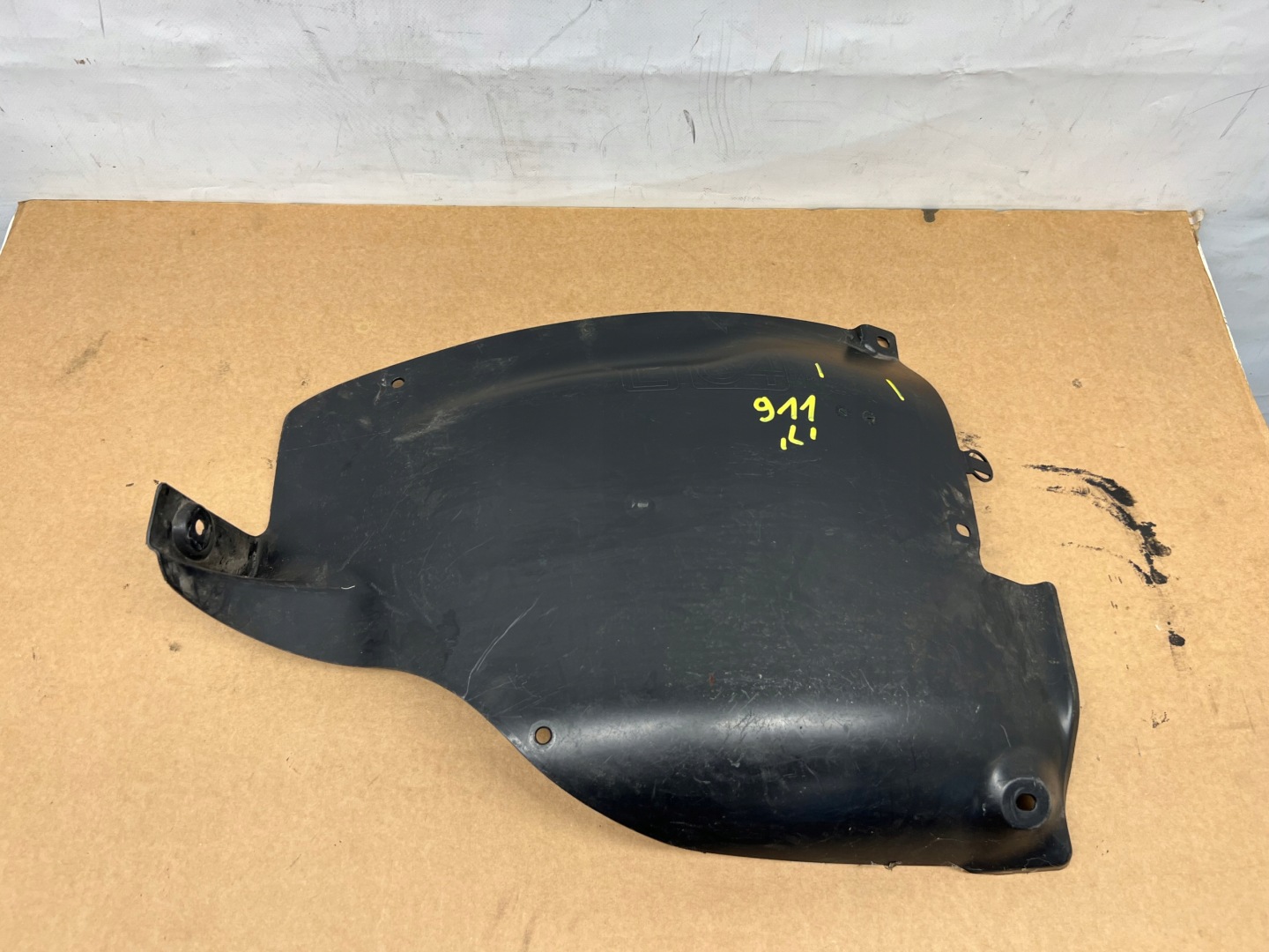 Porsche 911 mudguard left rear part left rear. 99150450904